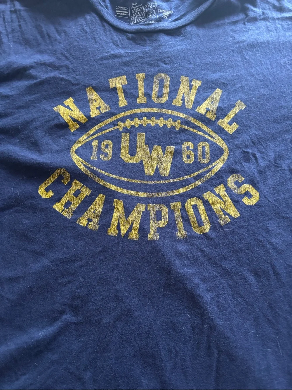 Vintage University of WA "National Champions" Graphic Tee with Yellow Print - Picture 2 of 8